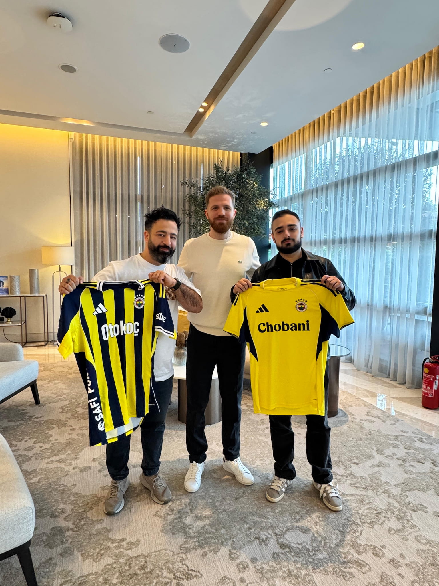 Ilya Mohini und Devin Özek (Fenerbahçe)