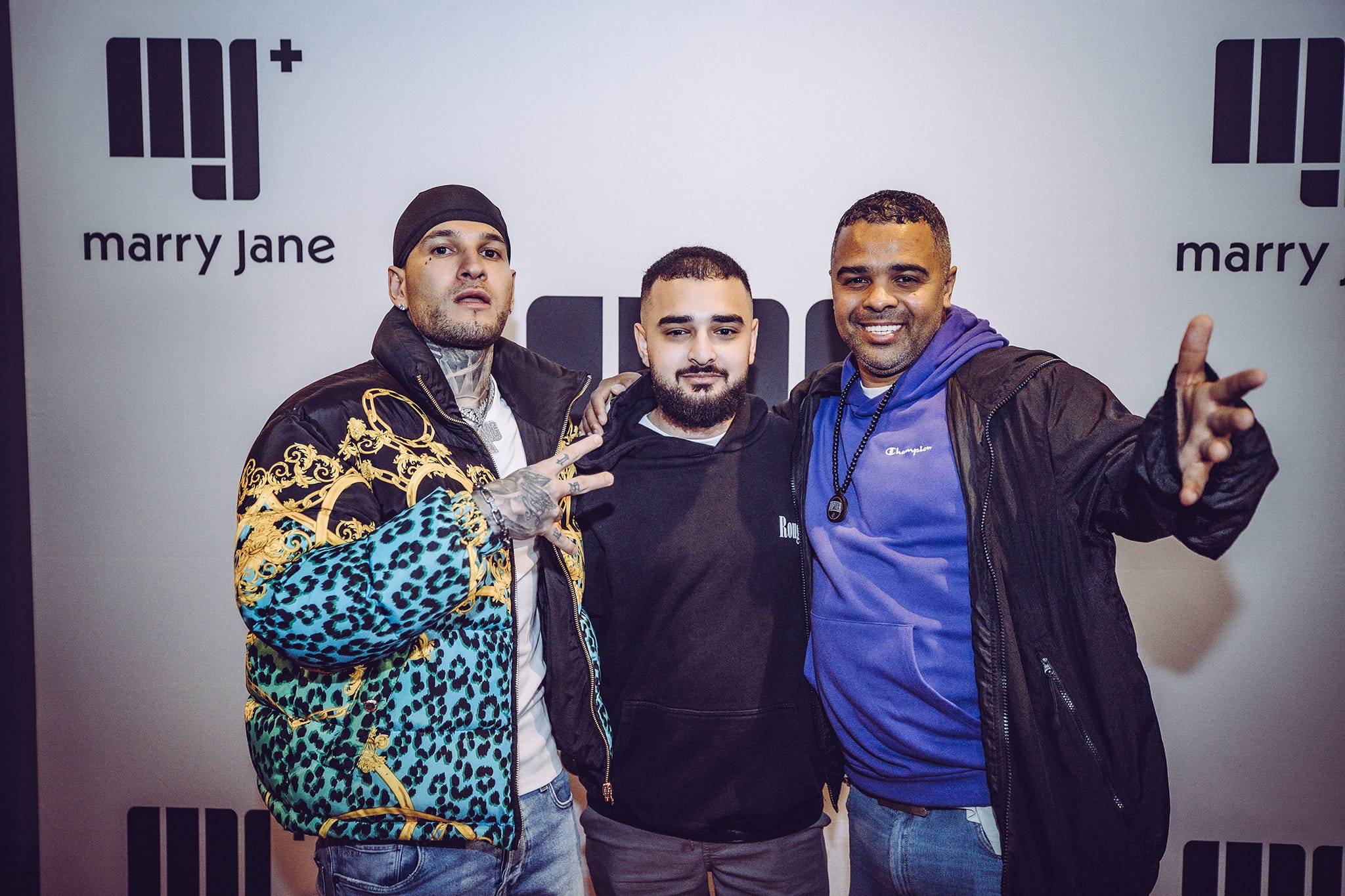 Ilya Mohini mit Niqo Nuevo und Tierstar